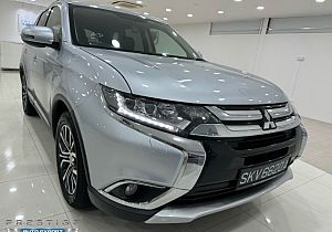 Mitsubishi Outlander 2.4 CVT AWD Sunroof Facelift 2015 Silver